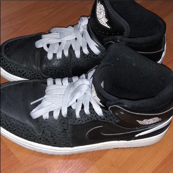 Nike Air Jordan 1 Retro 86 Pure Platinum (Size 7) - Picture 2 of 2